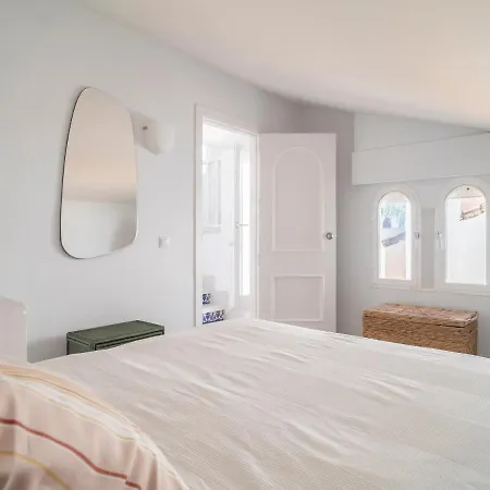 Villa Sanders Beach - Stunning Near Puerto Banus *